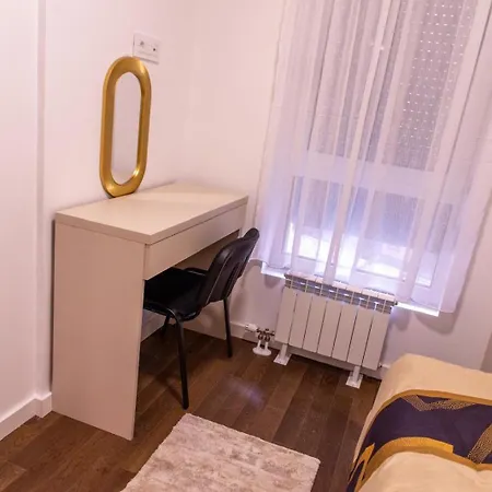 I&i Tesla 2bedrooms V 公寓 克拉古耶瓦茨