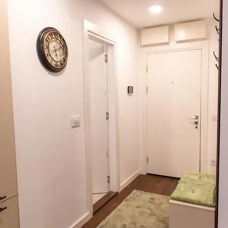 I&i Tesla 2bedrooms V *